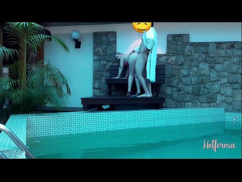❤️ El cap convida la criada a la piscina, però no va poder resistir-se a una calor ❤❌ Porno rus al porno ca.rexporn-com.ru ❌
